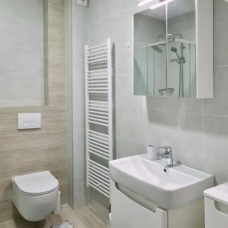 Modern 1br With Workspace, Ideal For Long Apartment *