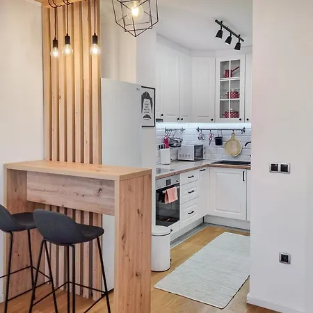 Apartament Modern 1br With Workspace, Ideal For Long *